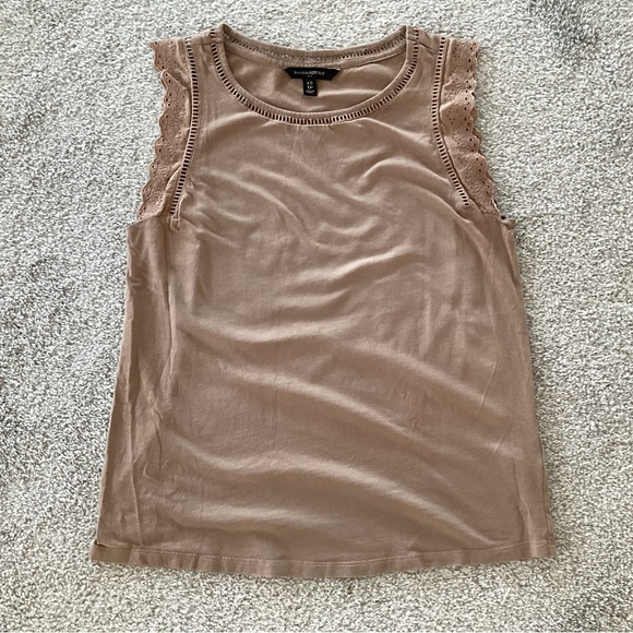 Banana Republic Lace Trimmed Tank - Picture 1 of 4